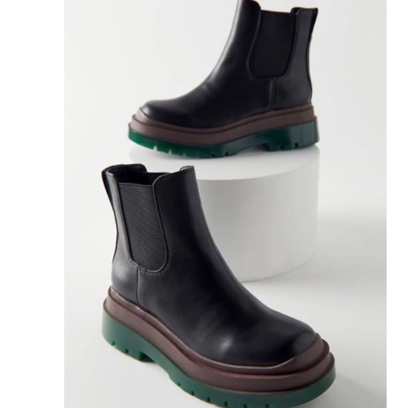Urban Outfitters Shoes - UO Betty Treaded Chelsea Boot